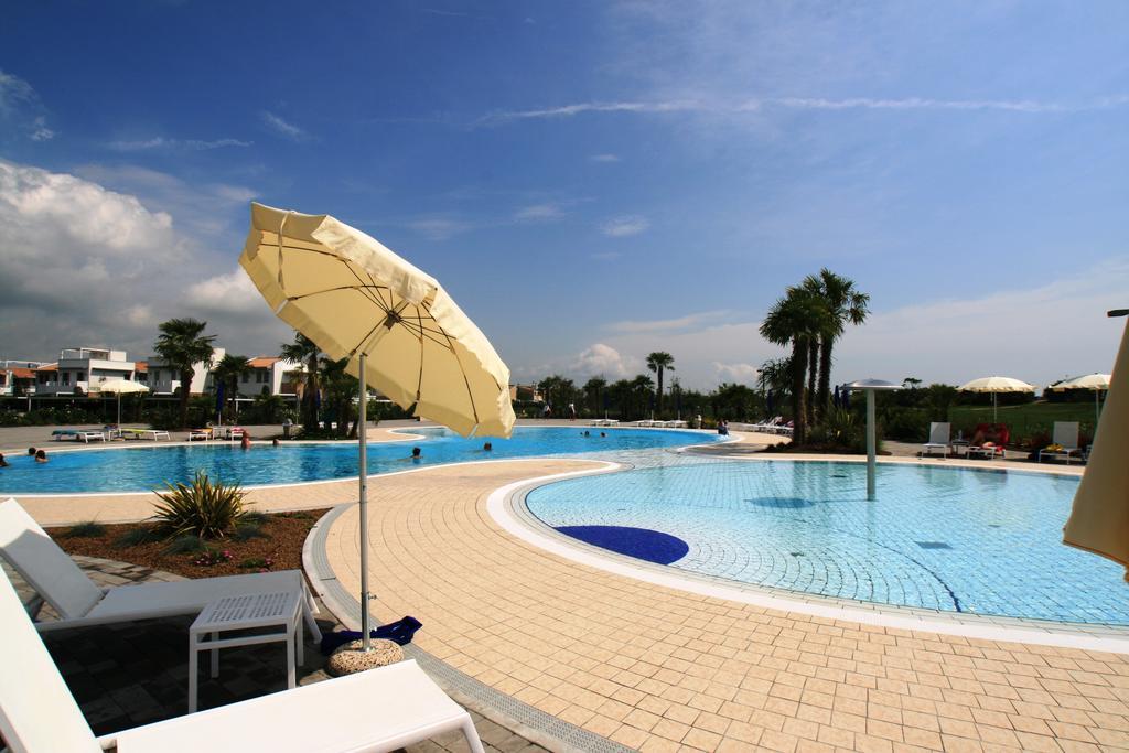 Villaggio Laguna Blu カオルレ エクステリア 写真