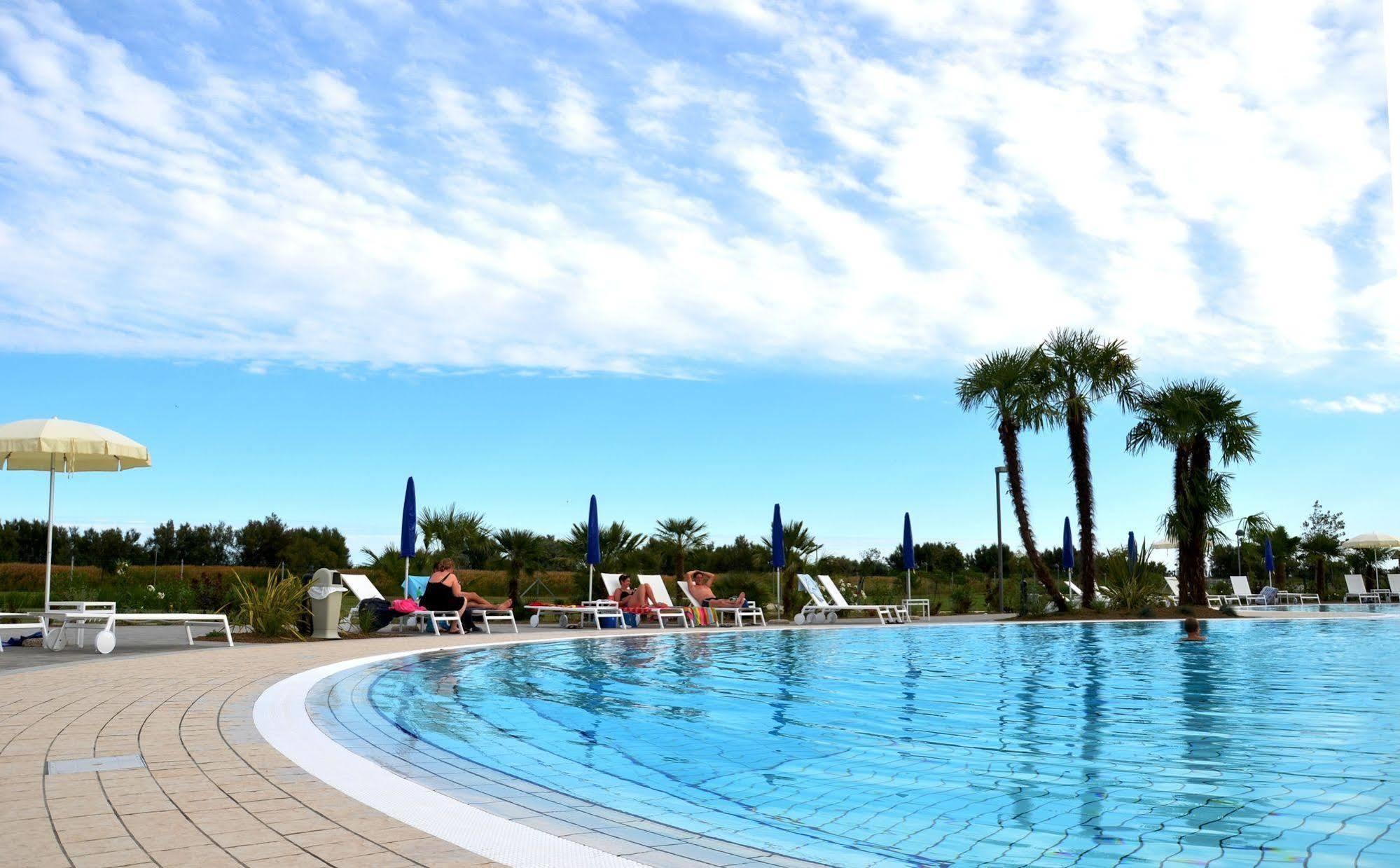 Villaggio Laguna Blu カオルレ エクステリア 写真